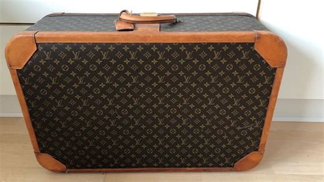 Louis Vuitton kuffert til salg .